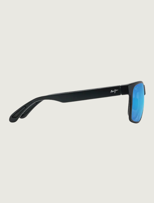 Maui Jim Red Sands rectangular sunglasses in Matte Black / Blue Hawaii — side view