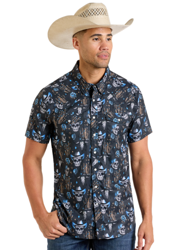 Front, torso view of the Rock & Roll Denim Men's Skull Print TEK Western Snap Shirt