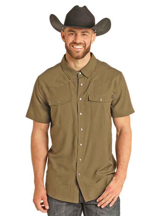 Front, torso view of the olive version of Rock & Roll Denim Men's TEK Short Sleeve Ripstop Western Snap Shirt