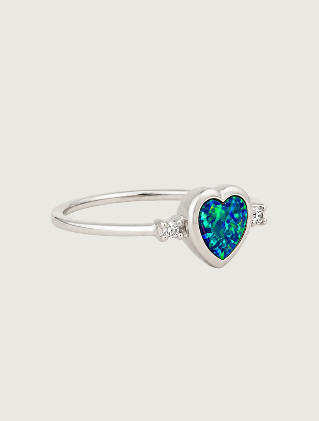 14K white gold opal heart ring, side view