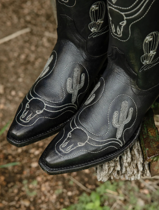 Stetson Sedona Black Embroidered Snip Toe Cowgirl Boots