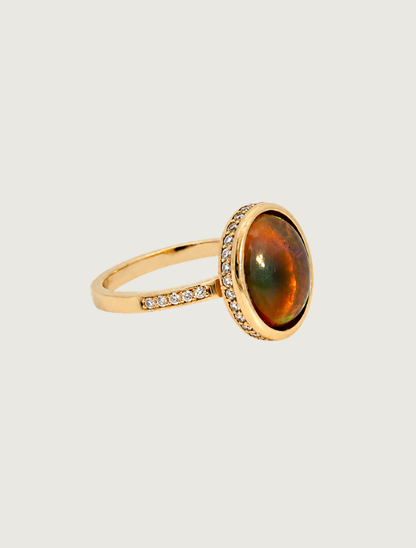 18K Yellow Gold Opal & Diamond Ring