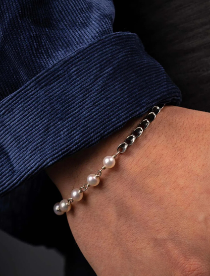 William Henry 'Frost' Sterling Silver Bracelet with 6.5mm Freshwater Pearl Beads