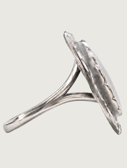 Sterling Silver Black Mother of Pearl Ring