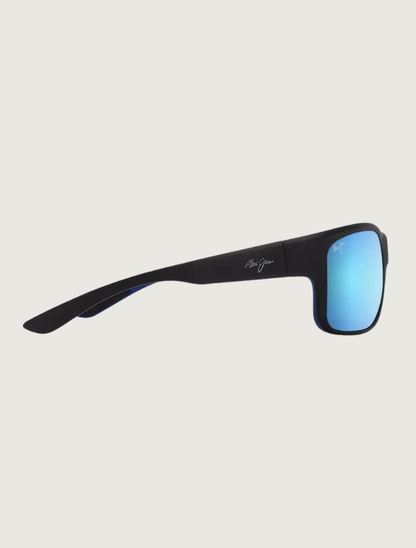 Maui Jim Southern Cross wrap sunglasses in Matte Black & Blue / Blue Hawaii — side view