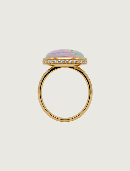 18K Yellow Gold Opal Cabochon & Diamond Ring