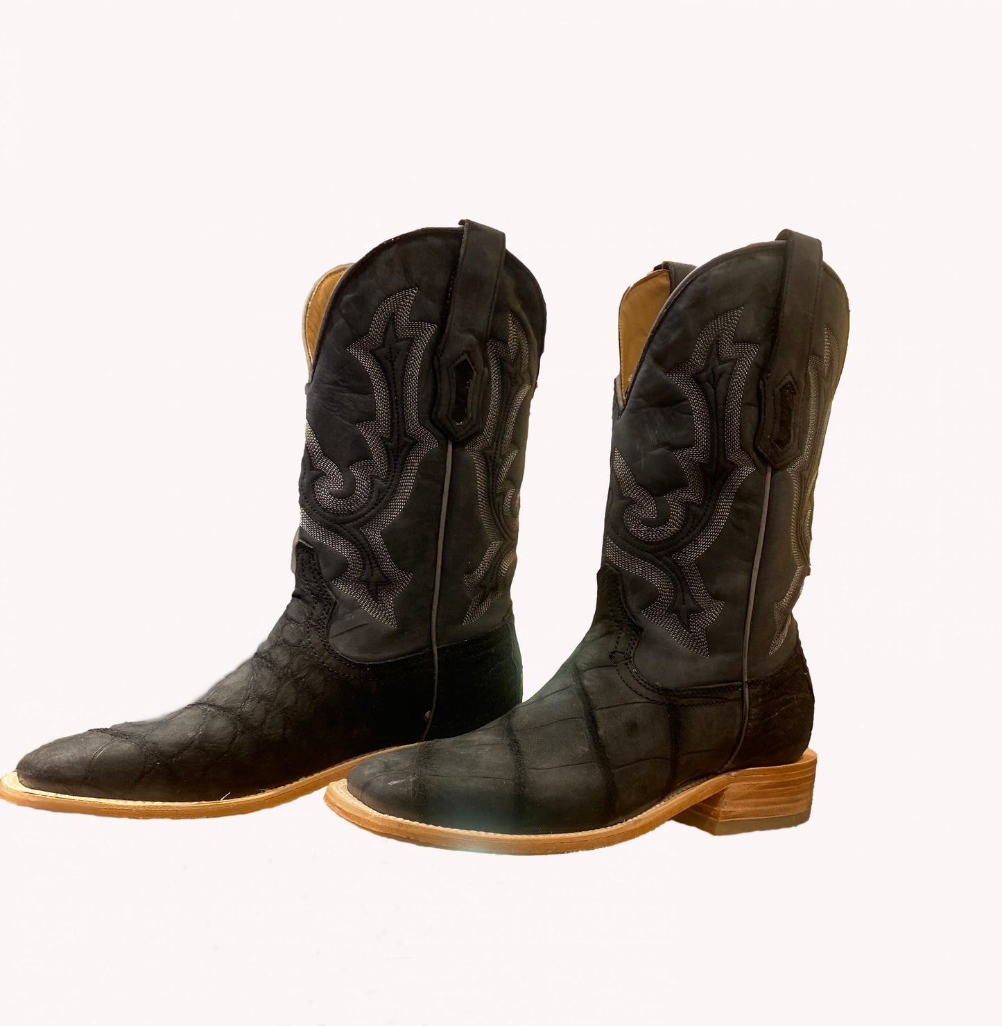 Matte Black Alligator Cowboy Boots