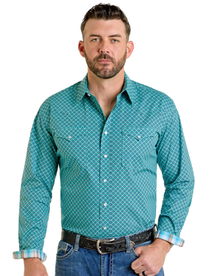 Front, torso view of the Rock & Roll Denim Men's Long Sleeve Snap Front Shirt in Turquoise
